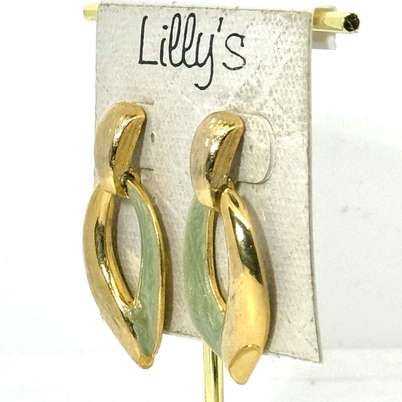 Vintage Gold & Mint Enamel Drop Earrings by Lilly’s - Classic & Elegant Design - Picture 4 of 8